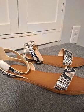 ALDO Black & Cream Snake-Print Ankle-Strap Sandals